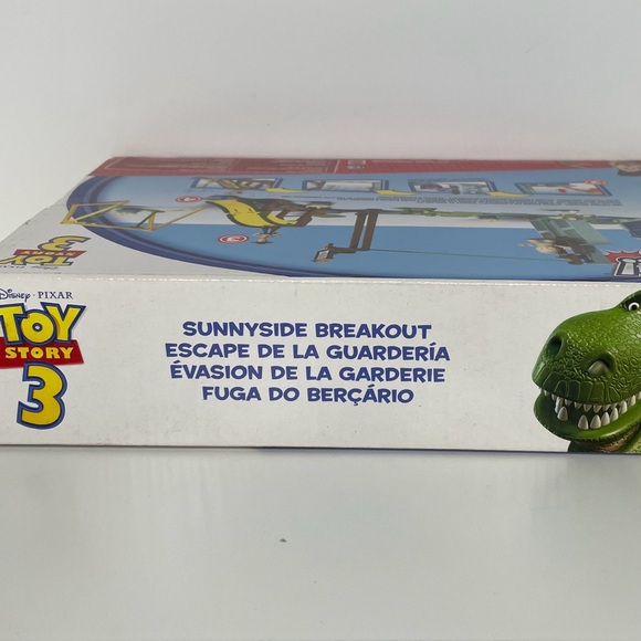 Toy Story 3 Action Links Sunnyside Breakout Stunt Set - Picture 4 of 7
